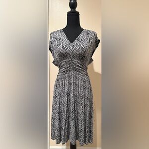 Loft - Jersey - Grey and Black - Herringbone Dress - size Small - NWT